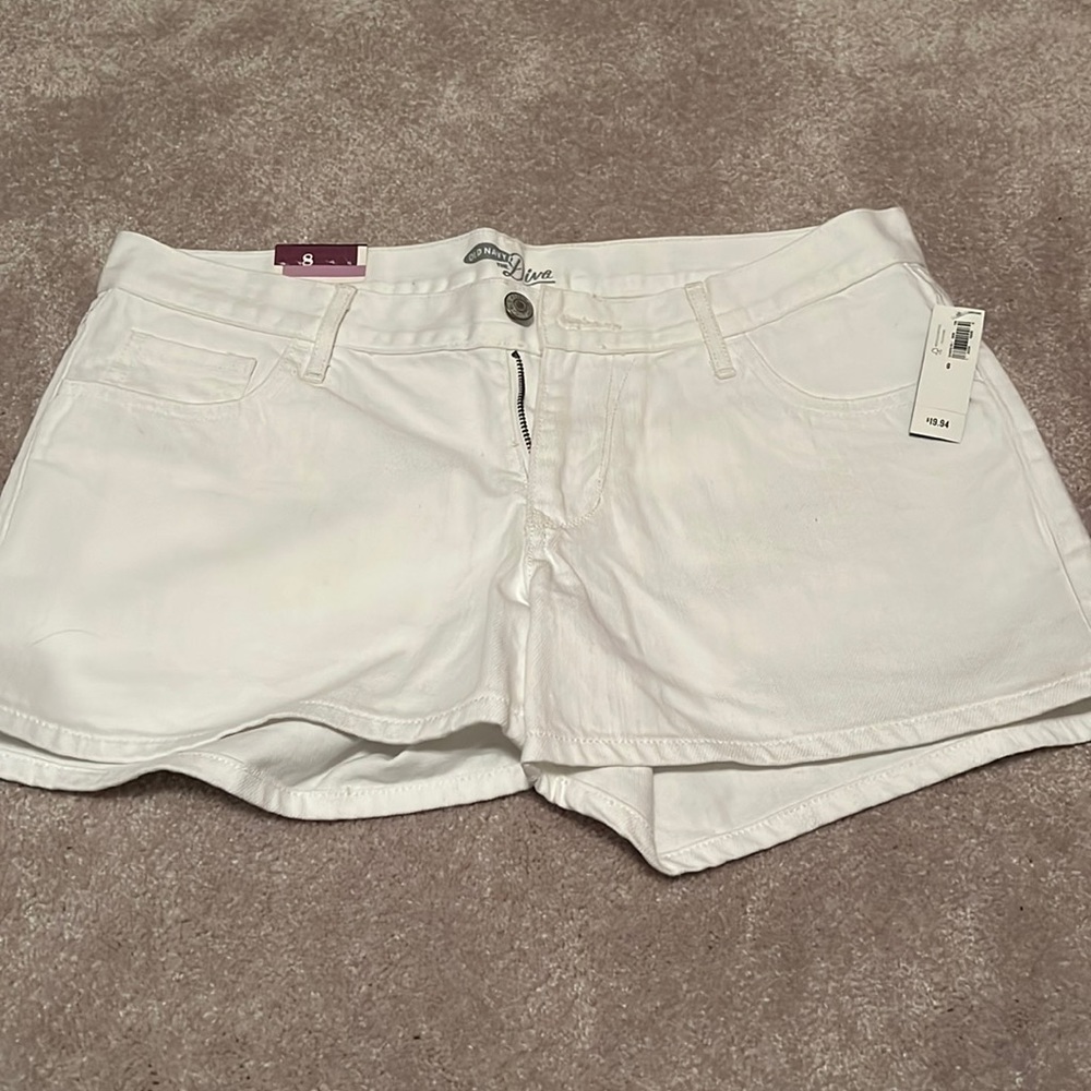 Old navy the diva white jean shorts nwt size 8